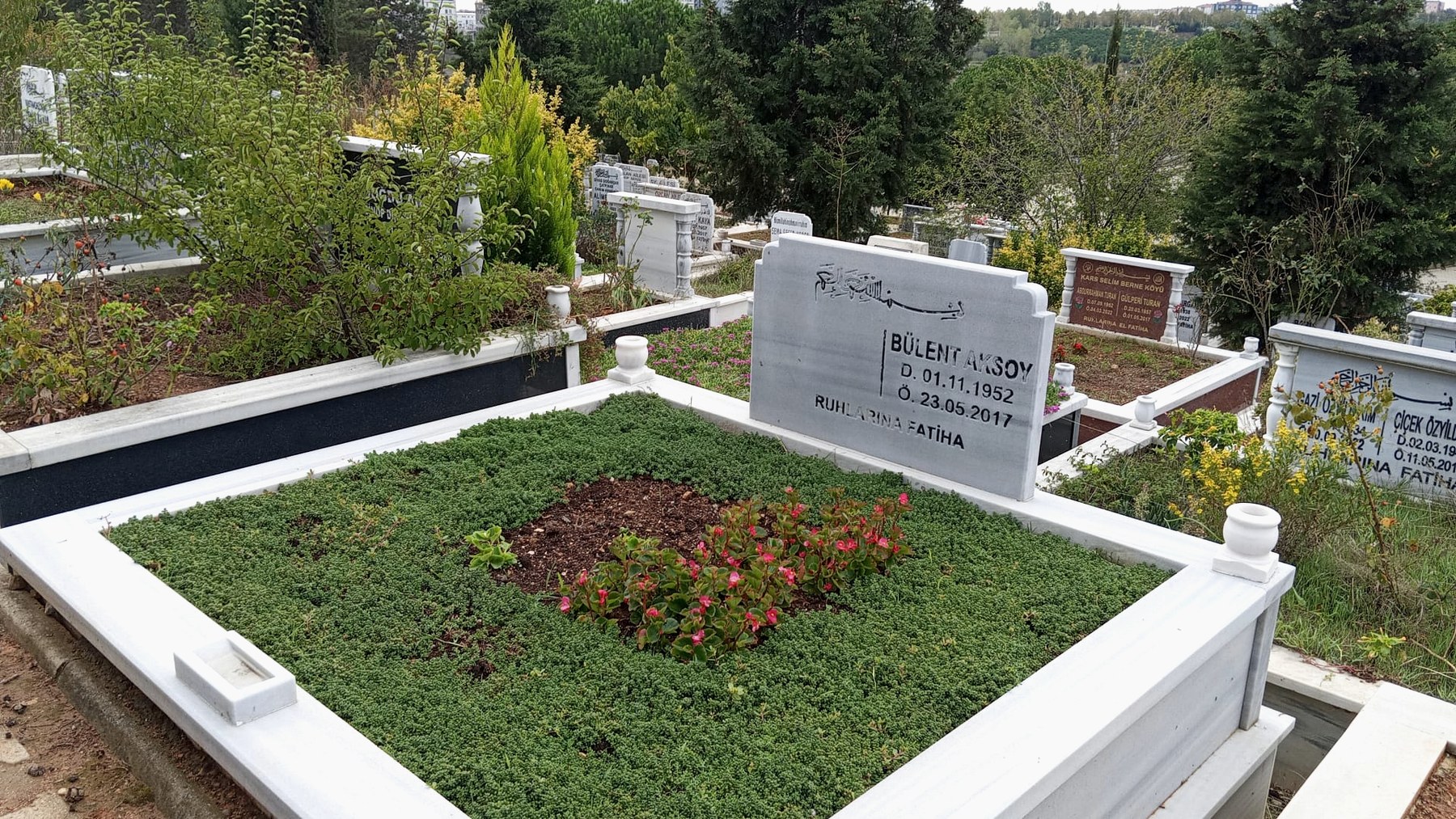 İstanbul mezar peyzaj ve bakım uygulaması 2